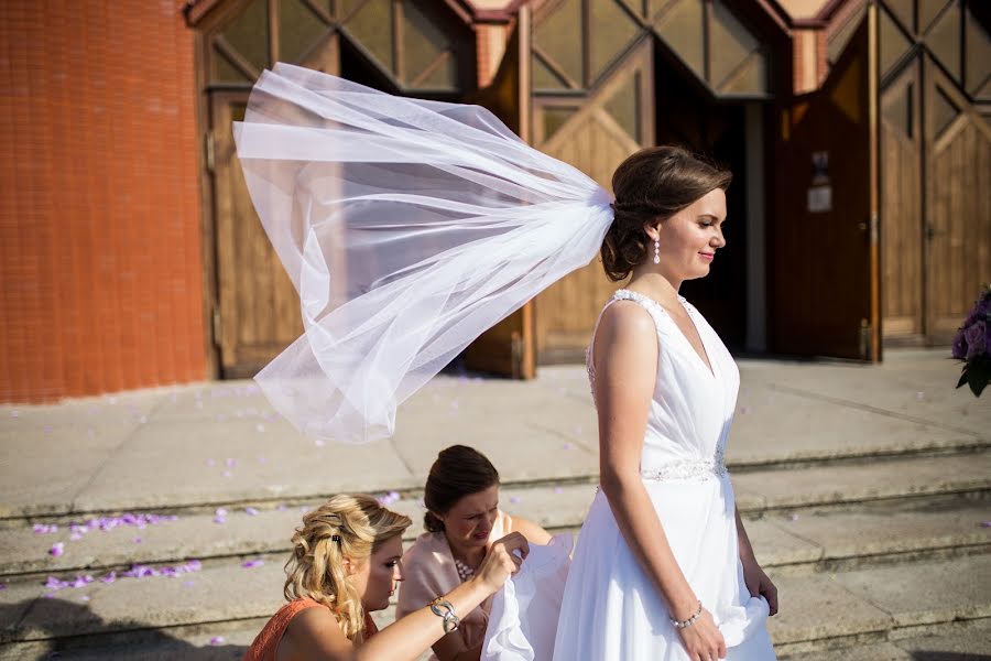 Bröllopsfotograf Aleksandra Podlińska (kolorowekadry). Foto av 15 mars 2019