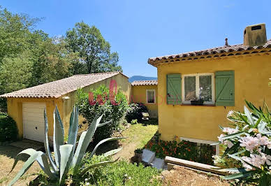 House with terrace 1