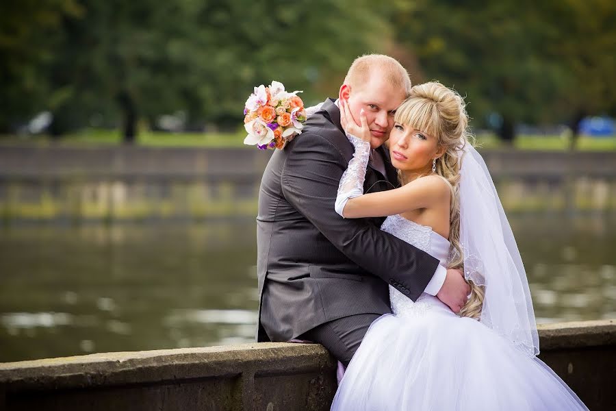 Wedding photographer Tatyana Makarova (taanya86). Photo of 8 October 2013