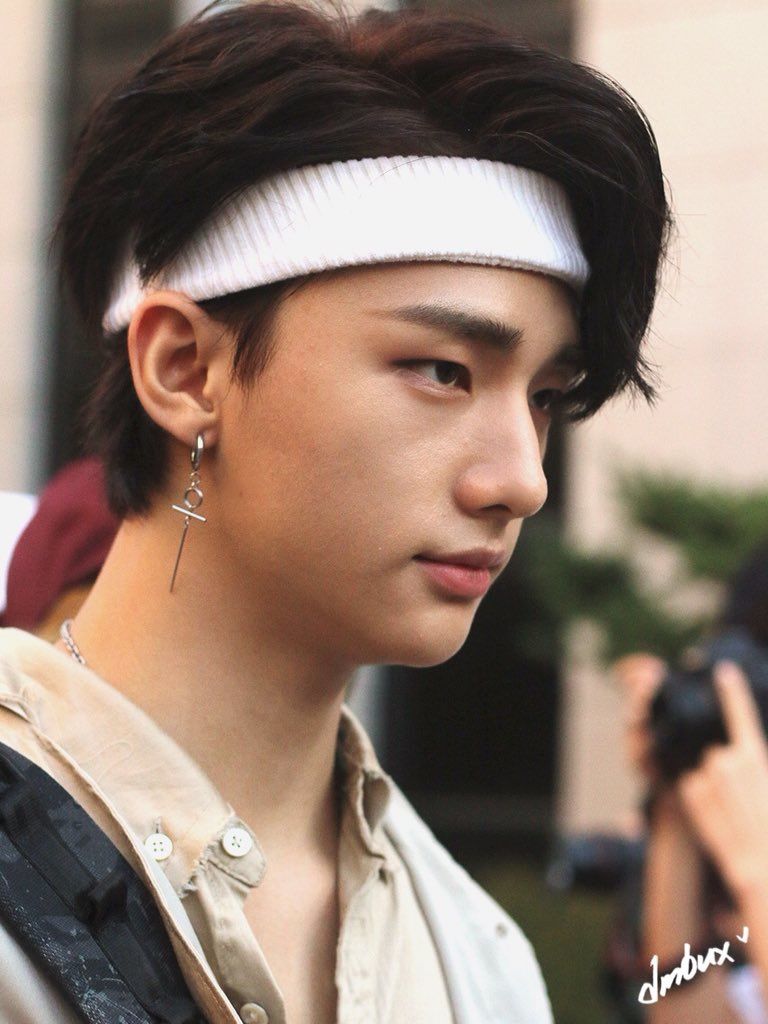 Showing Appreciation For The Numerous Piercings Of Stray Kids' Members ...