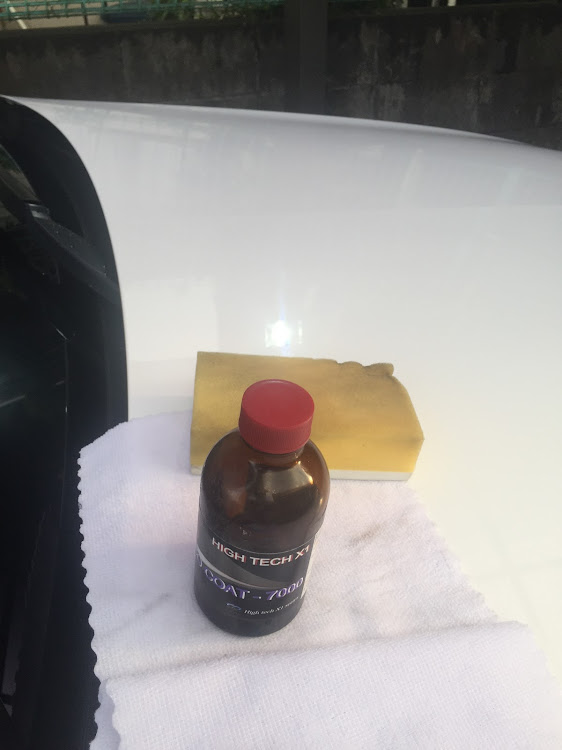 Cクラス セダンの洗車部・雨男・ボディやり直し・レジンに関するカスタム事例の投稿画像5枚目