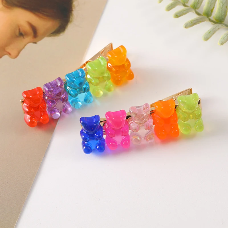 Barrettes à frange ours simple et mignon pour enfants. Accessoire de mode cartoon facile à utiliser, maintient les cheveux et ajoute du style.