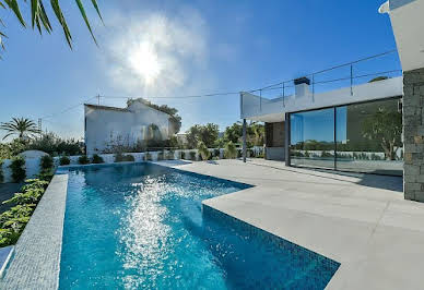 Villa with pool and terrace 5