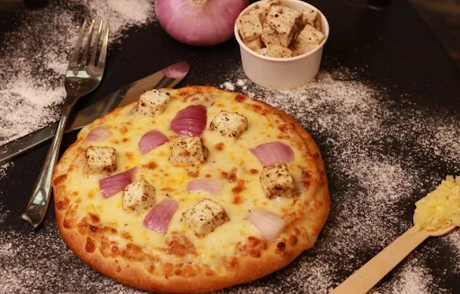 Onions & Paneer Pizza