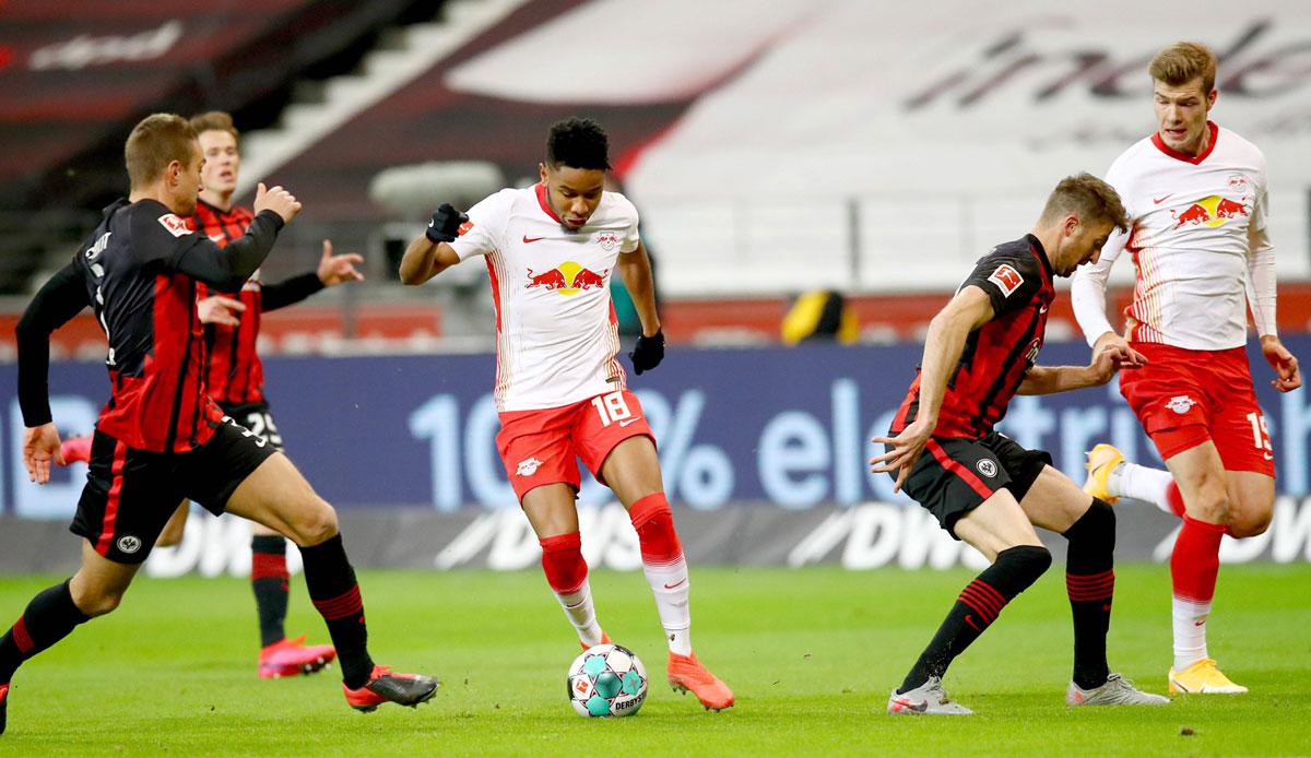 RB Leipzig và Eintracht Frankfurt đã hòa nhau 1-1 ở trận lượt đi