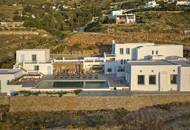 Seaside villa with pool 2