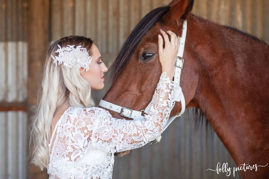 Wedding photographer Mel Folly (follypictures). Photo of 26 January 2019