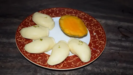 Himsagar Mango Sandesh [1 Piece]