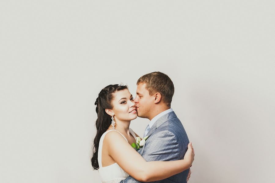 Wedding photographer Ilya Kruchinin (ilyarum). Photo of 24 February 2014