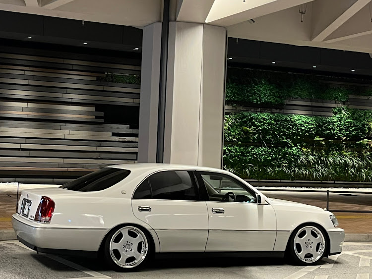 クラウンマジェスタのWALD DUCHATELET Ⅱ 3P・車はプラモデル。・2㌧color・シンプル・DIYに関するカスタム事例の投稿画像1枚目