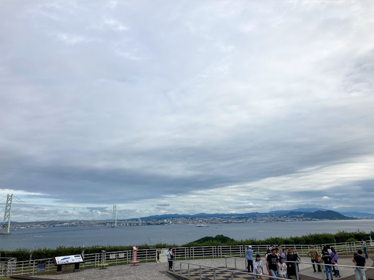 ヴォクシーの神戸・大阪・淡路島ハイウェイオアシス・弾丸ツアー・フォロワーさんとの出会いに感謝🙏に関するカスタム事例の投稿画像2枚目