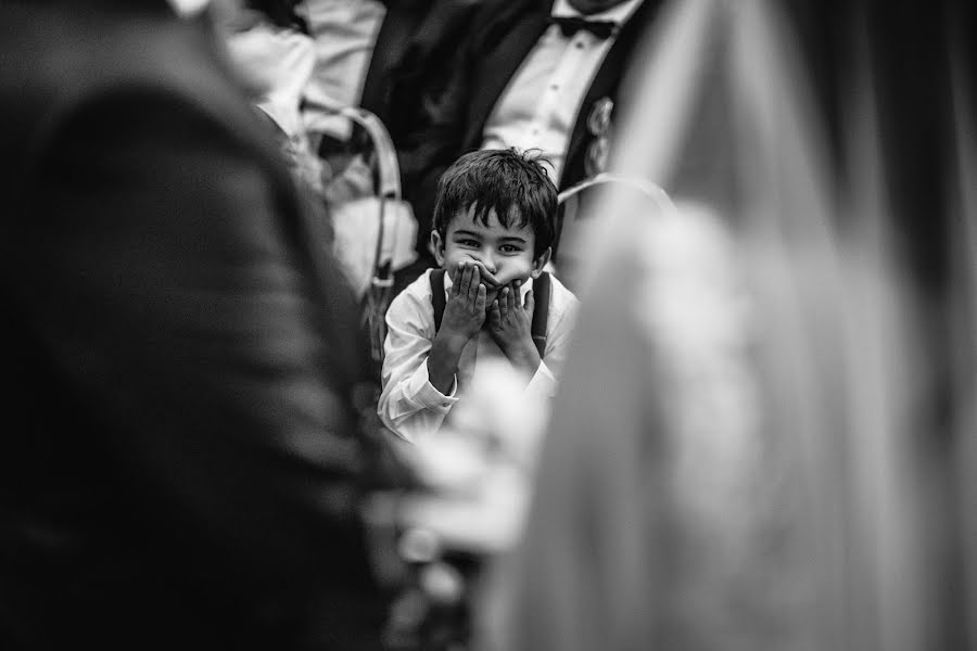 Fotógrafo de casamento Carlos Porfírio (laranjametade). Foto de 30 de abril 2020