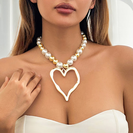 Title 6, Exaggerated Lava Irregular Heart Pendant Neckla...