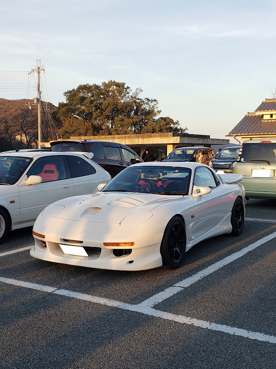 RX-7の日曜日は雨☔😠・今日の聖地に関するカスタム事例の投稿画像3枚目
