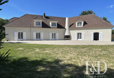 House with pool and garden 3