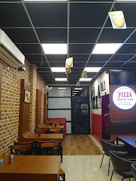 Pizza Galleria photo 3