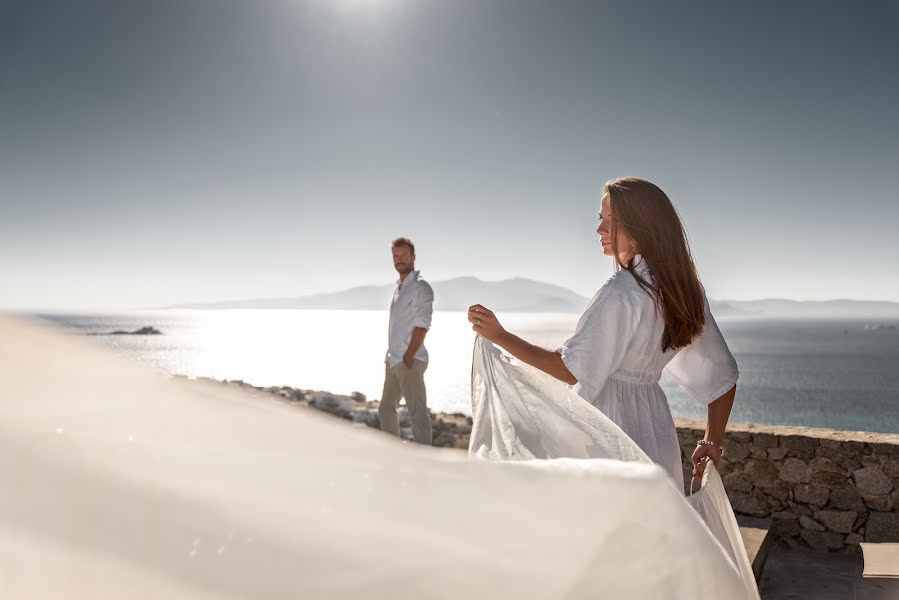 Fotografo di matrimoni Valentina Gagarina (valentinag). Foto del 7 settembre 2020