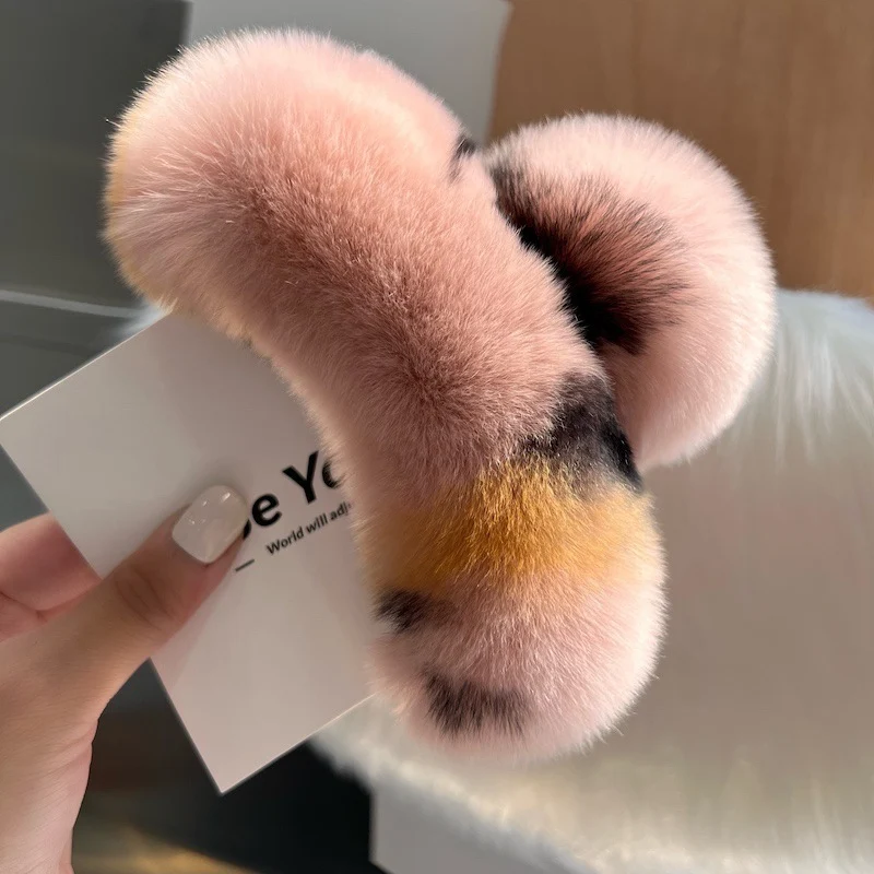 Barrettes Coréennes en Vrai Poil de Loutre pour Femmes Attachez vos cheveux avec style. Un accessoire élégant, résistant et d'une beauté naturelle
