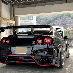 NISSAN GT-R R35