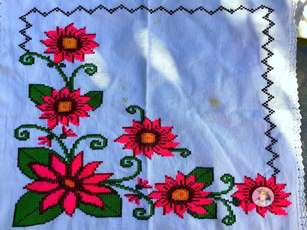 Flowers in cross stitch 