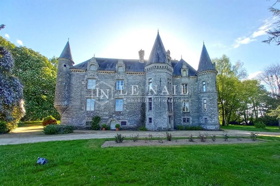 Vente château 14 pièces 800 m² à Ploermel (56800), 1 473 000 €
