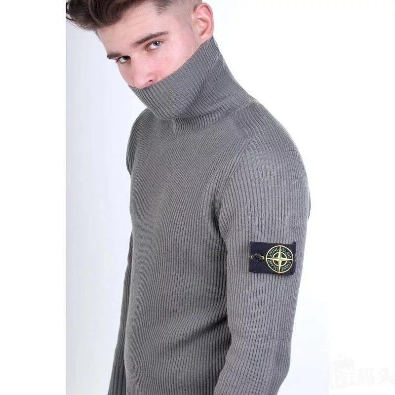 Button crew neck knitted cardigan sweater