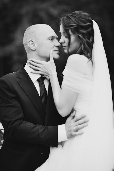 Wedding photographer Polina Saveleva (tasaveleva). Photo of 17 December 2019