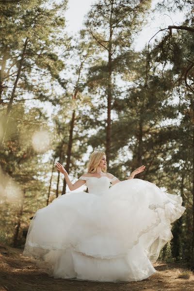 Fotografo di matrimoni Enes Özbay (ozbayfoto). Foto del 7 ottobre 2018