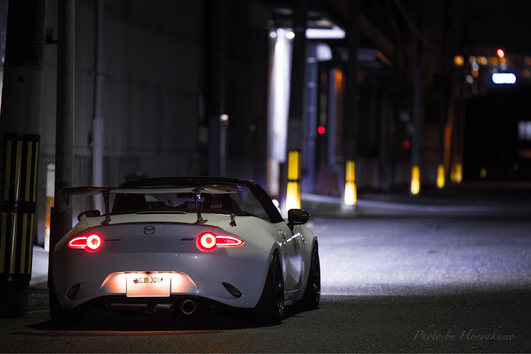 ロードスターの夜のドライブ・夜のカメ活・撮影上手くなりたい・倉庫街・工場背景に関するカスタム事例の投稿画像1枚目