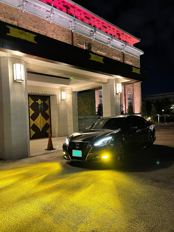クラウンアスリートのCROWN・ツーリング行きたい・セダン好きと繋がりたい・イエローフォグ・切り替えフォグに関するカスタム事例の投稿画像1枚目