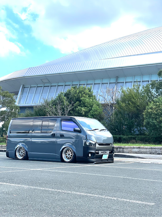 ハイエースバンのピンスト・黒バン・洗車・ドライブに関するカスタム事例の投稿画像2枚目