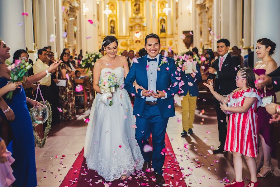 Fotografo di matrimoni Hugo Olivares (hugoolivaresfoto). Foto del 30 novembre 2019