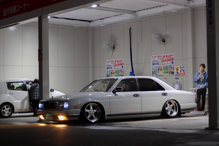 シーマのどうしてこうなった・納車から現在までの愛車に関するカスタム事例の投稿画像4枚目