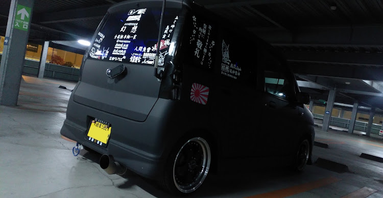 ステラのステラ・男は黙って尻・12月もよろしくお願いします・車にティッシュは必需品・街宣車みたいな街宣車🚗₃³₃³に関するカスタム事例の投稿画像7枚目