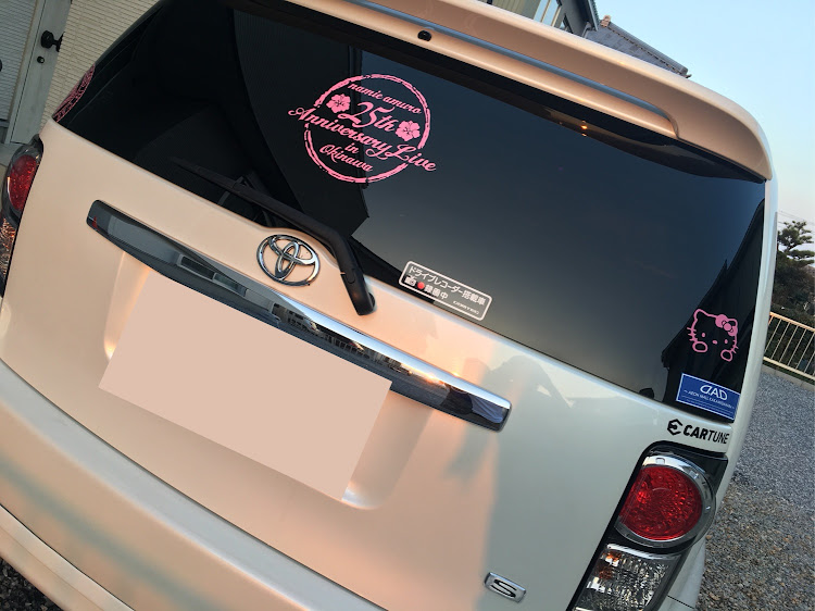 カローラルミオンのエムズガレージ・CarTuneステッカーに関するカスタム事例の投稿画像1枚目