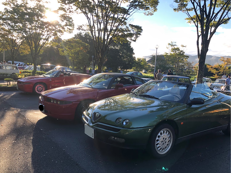 4Cのバーキン・新城エンスーミーティング・アルファロメオ・真横・真横ショットに関するカスタム事例の投稿画像7枚目