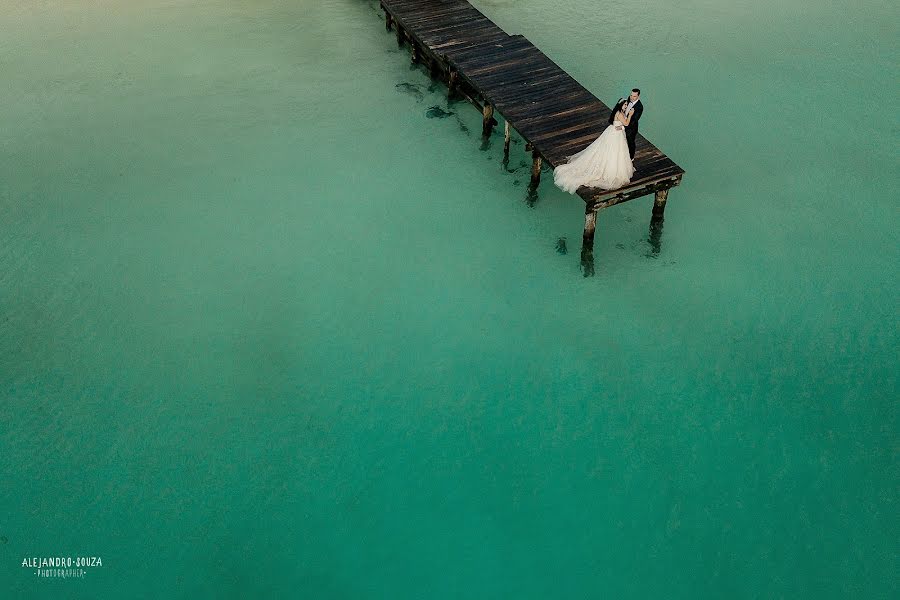 Fotografer pernikahan Alejandro Souza (alejandrosouza). Foto tanggal 16 Oktober 2019