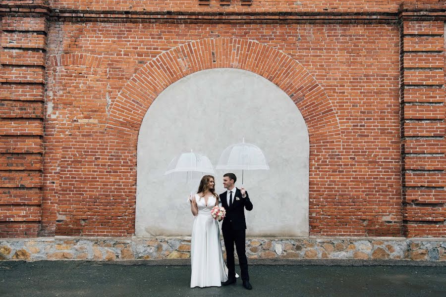 Fotografo di matrimoni Yulya Litvinova (youli). Foto del 28 settembre 2017