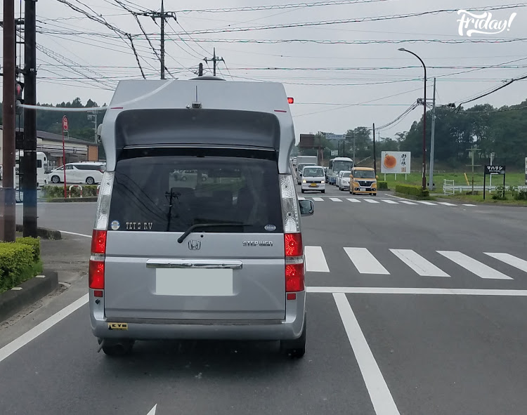 ステップワゴンの洗車・森林公園で・RF頑張ろう委員会・HONDA The Power of Dreams・RFキャンピングカーに関するカスタム事例の投稿画像4枚目