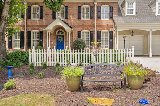 House with garden 2