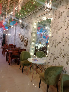 annu yadav at Baillons Crake Cafe, GTB Nagar,  photos