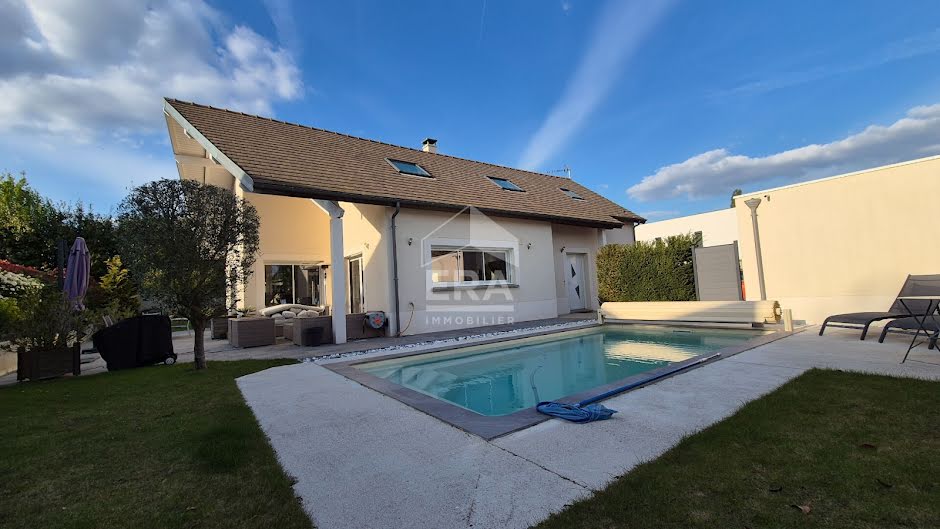 Vente maison 6 pièces 169 m² à Brie-Comte-Robert (77170), 699 000 €