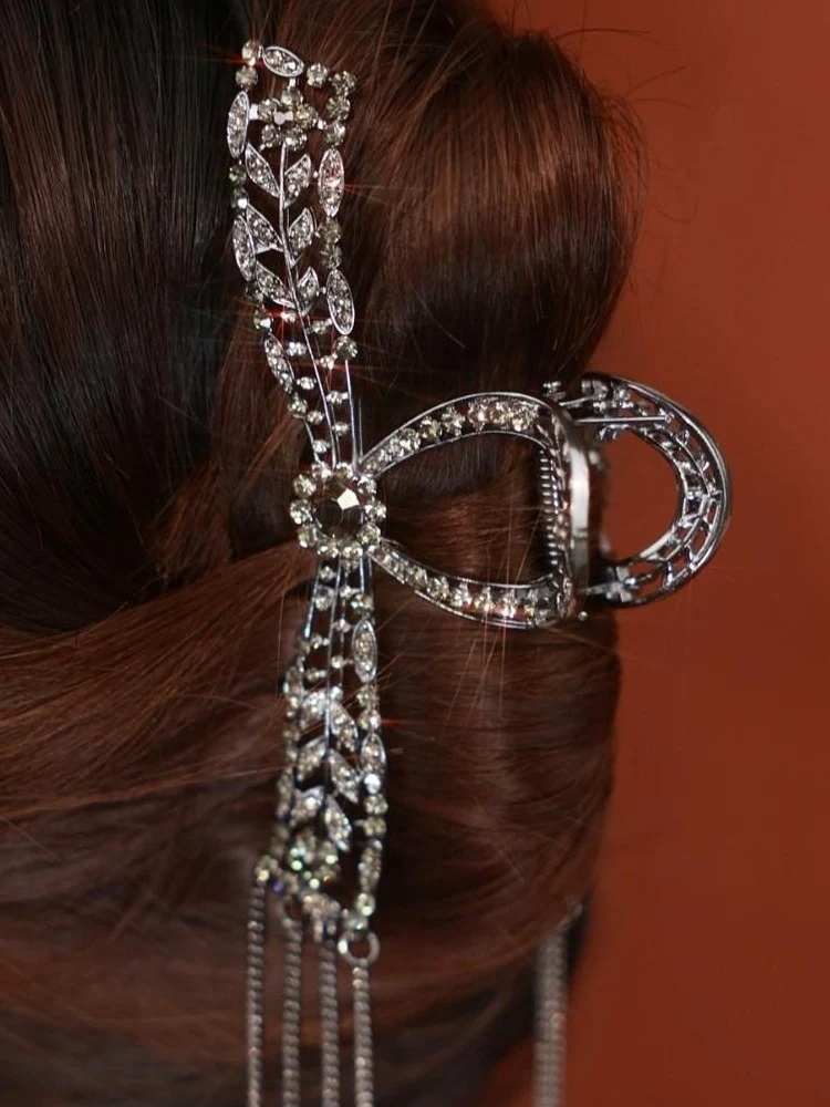Title 3, Alloy haaraccessoire met zwarte kwast, sterke g...