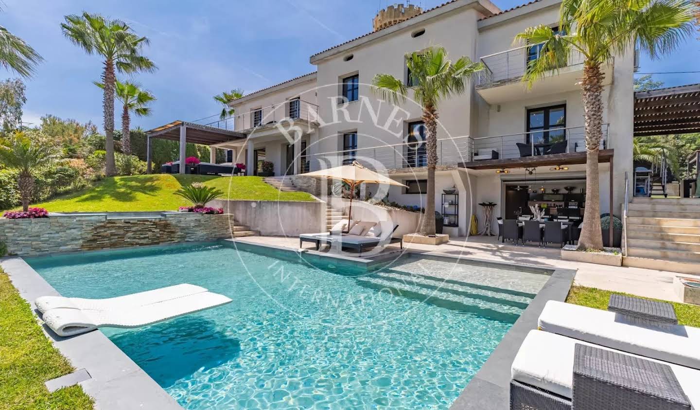 Villa with pool Cannes
