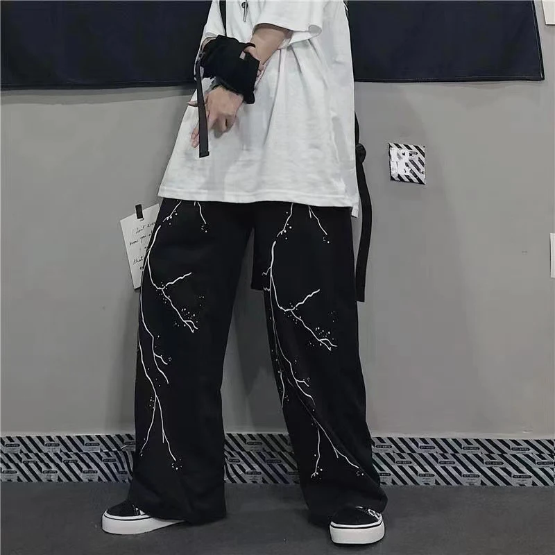 Pantaloni sportivi casual Lightning Print da uomo. Comodi, traspiranti e ideali per l'allenamento e il tempo libero. Design moderno.