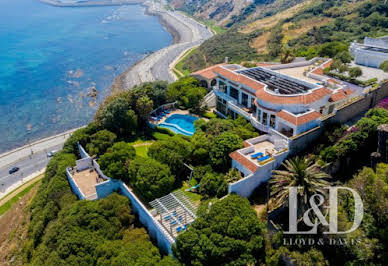 House with pool and terrace 1