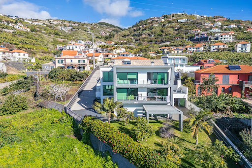 House purchase in Ribeira Brava (Portugal) - Modern villa with garden and hill view