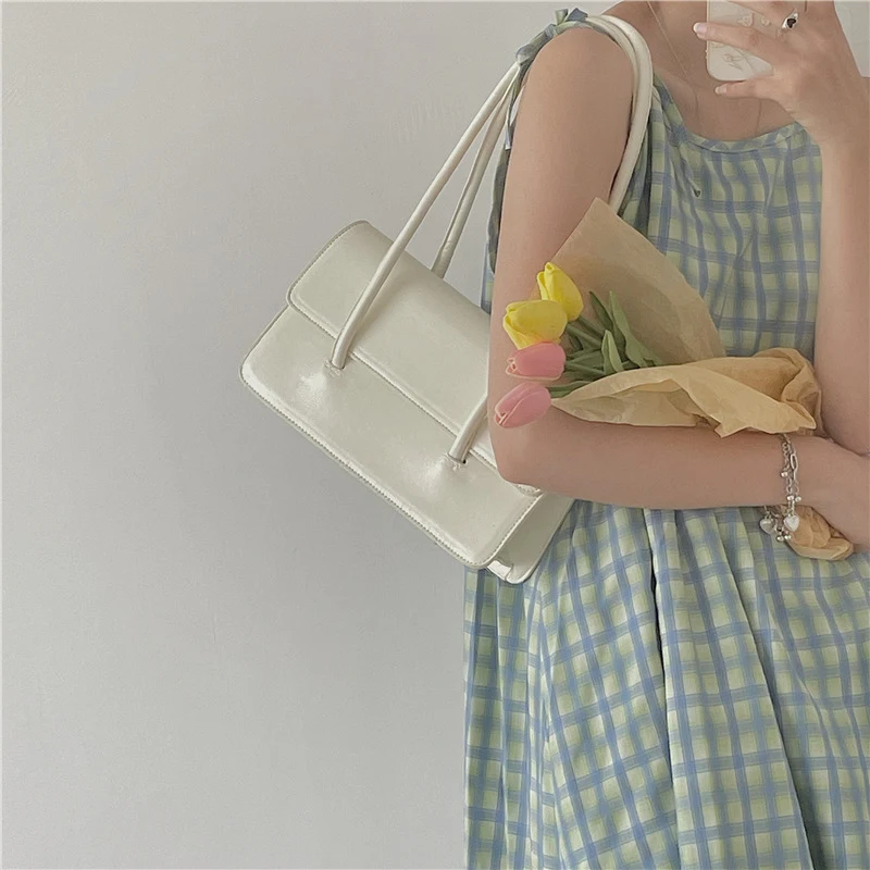 Zomerse mode olie-wax lederen draagbare schoudertas. Stijlvolle en praktische tas, ideaal voor dagelijks gebruik, perfect voor de zomerse look. Gemakkelijk mee te nemen.