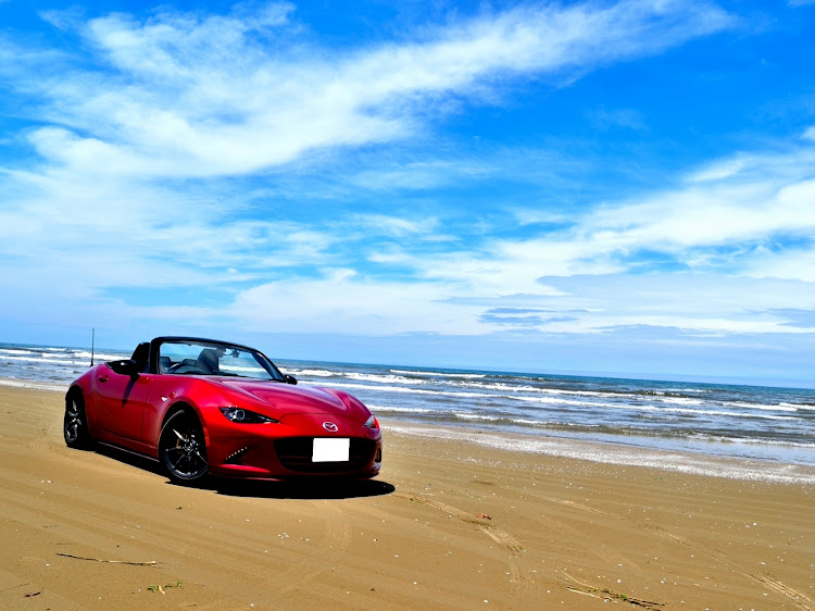 ロードスターのドライブ・千里浜なぎさドライブウェイ・なぎさドライブウェイ・千里浜ドライウェイにて！に関するカスタム事例の投稿画像1枚目