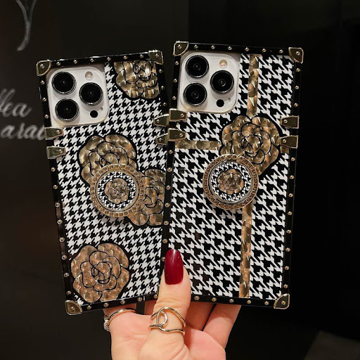Title 6, Square Thousand-bird Cell Phone Case offers exc...